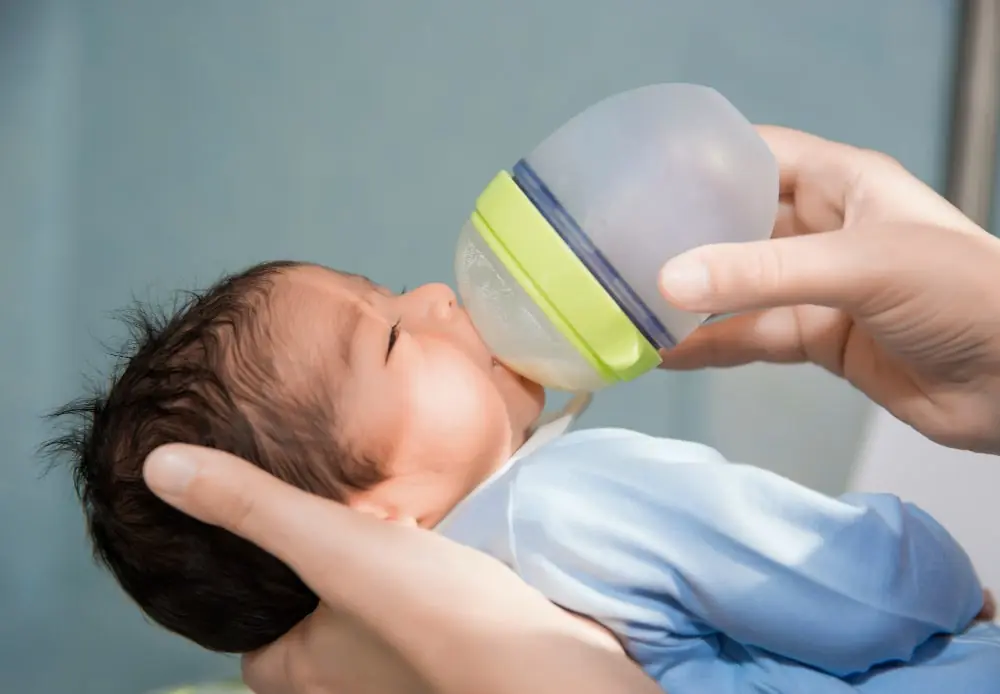 Baby Feeding in Bottel